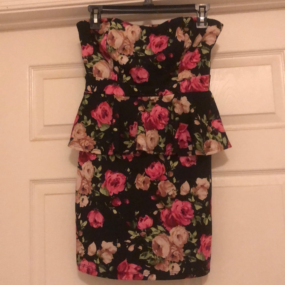 Strapless dress